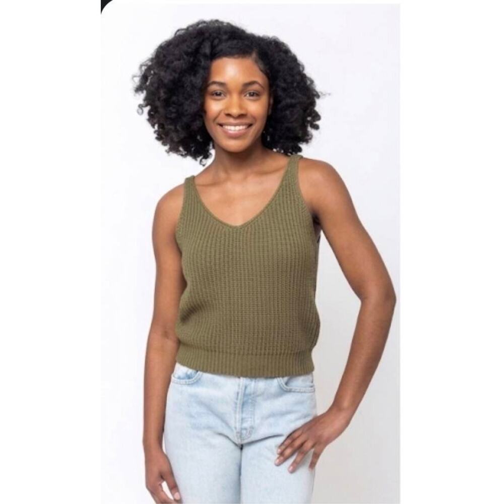 Allude Knit V Neck Tank Top in Olio Green M